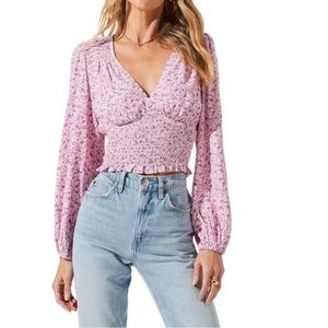 ASTR The Label Pink Fuchsia Floral Top, Size Medium, Excellent Condition